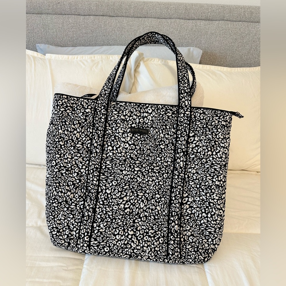 NWT Vera Bradley Camocat Tote